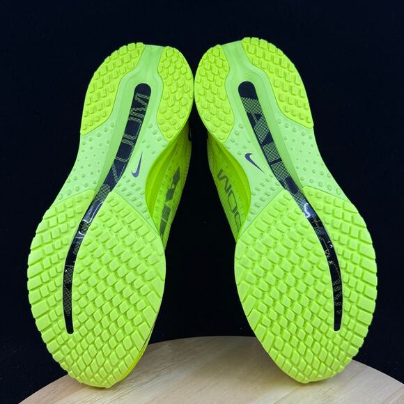 NIKE PEGASUS PREMIUM Size 7.5M/ 9W VOLT STRUCTURE HQ2592-700 VOMERO PLUS RARE main image 5